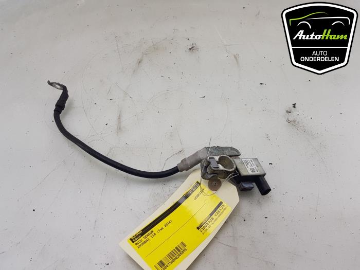 Begagnade Batterisensor Hyundai i10 (B5) 1.0 12V Pris € 35,00 Marginaltabell erbjuds av AutoHam