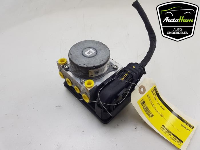Begagnade ABS-pump Dacia Lodgy (JS/SD0J) 1.2 TCE 16V Pris € 100,00 Marginaltabell erbjuds av AutoHam