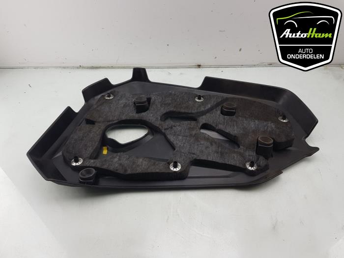Engine protection panel from a Volvo V60 I (FW/GW) 1.6 T3 16V 2012