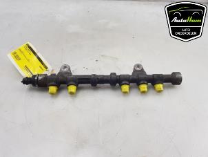 Used Fuel injector nozzle Fiat Doblo Cargo (223) 1.3 D 16V Multijet DPF Price € 75,00 Margin scheme offered by AutoHam