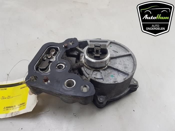 Brake servo vacuum pump from a Opel Corsa E 1.0 SIDI Turbo 12V 2016