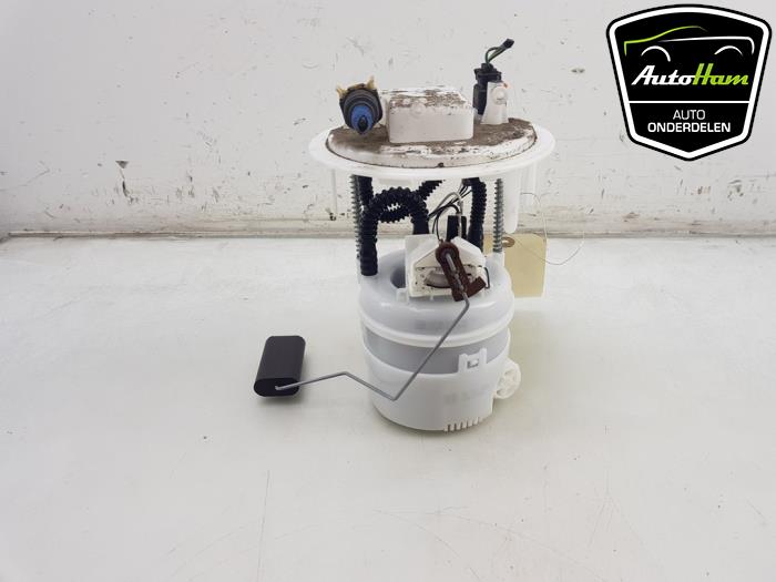 Usagé Pompe à carburant Opel Corsa F (UB/UH/UP) 1.2 12V 75 Prix € 50,00 Règlement à la marge proposé par AutoHam