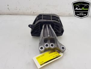 Used Engine mount Opel Corsa F (UB/UH/UP) 1.2 12V 75 Price € 50,00 Margin scheme offered by AutoHam