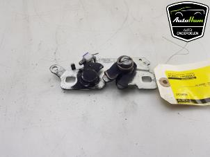 Used Bonnet lock mechanism Opel Corsa F (UB/UH/UP) 1.2 12V 75 Price € 30,00 Margin scheme offered by AutoHam