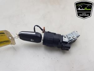 Used Ignition lock + key Opel Corsa F (UB/UP) 1.2 12V 75 Price € 40,00 Margin scheme offered by AutoHam