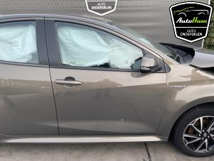 Used Front door 4-door, right Toyota Yaris IV (P21/PA1/PH1) 1.5 12V Hybrid 115 Price on request offered by AutoHam