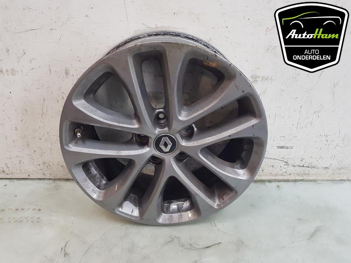 Wheel from a Renault Megane IV (RFBB) 1.5 Energy dCi 115 2019