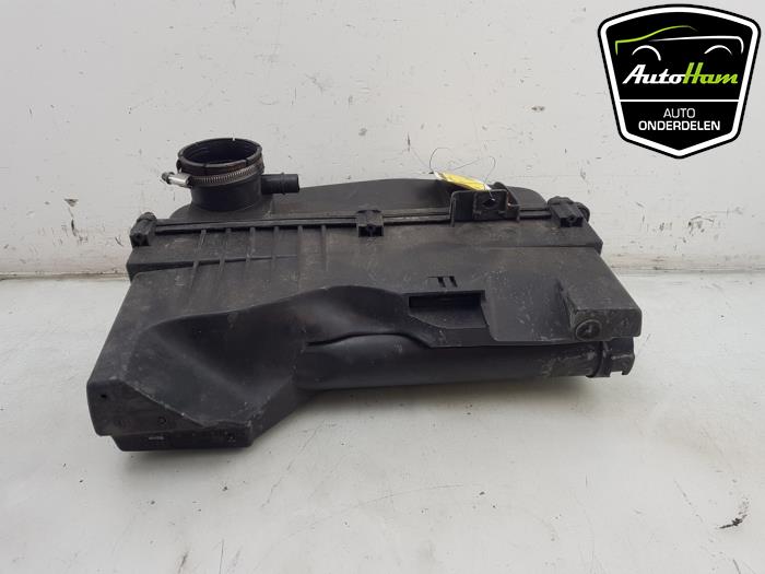 Air box from a Peugeot 1007 (KM) 1.6 GTI,Gentry 16V 2005