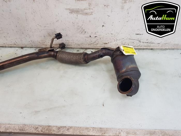 Front pipe + catalyst from a Volkswagen Polo V (6R) 1.0 TSI 12V BlueMotion 2016