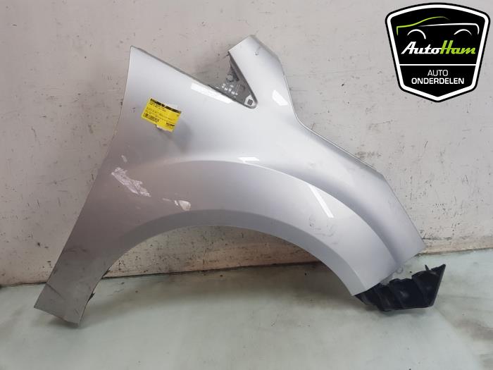 Front wing, right from a Ford C-Max (DXA) 1.5 Ti-VCT EcoBoost 150 16V 2016