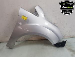 Used Front wing, right Ford C-Max (DXA) 1.5 Ti-VCT EcoBoost 150 16V Price on request offered by AutoHam