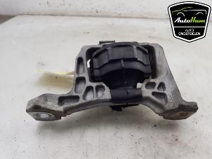 Support moteur d'un Ford C-Max (DXA) 1.5 Ti-VCT EcoBoost 150 16V 2016