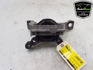 Support moteur d'un Ford C-Max (DXA) 1.5 Ti-VCT EcoBoost 150 16V 2016