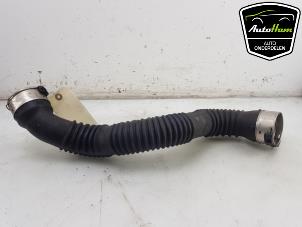 Used Air intake hose Mercedes CLA (117.3) 1.6 CLA-180 16V Price € 35,00 Margin scheme offered by AutoHam