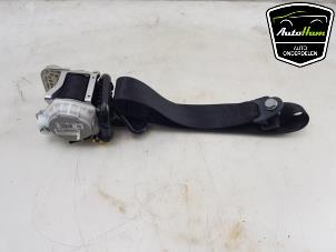 Used Front seatbelt, right Toyota ProAce 2.0 D-4D 122 16V Worker Price on request offered by AutoHam