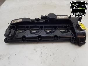 Used Rocker cover Mercedes Vito (447.6) 2.2 116 CDI 16V Price € 100,00 Margin scheme offered by AutoHam