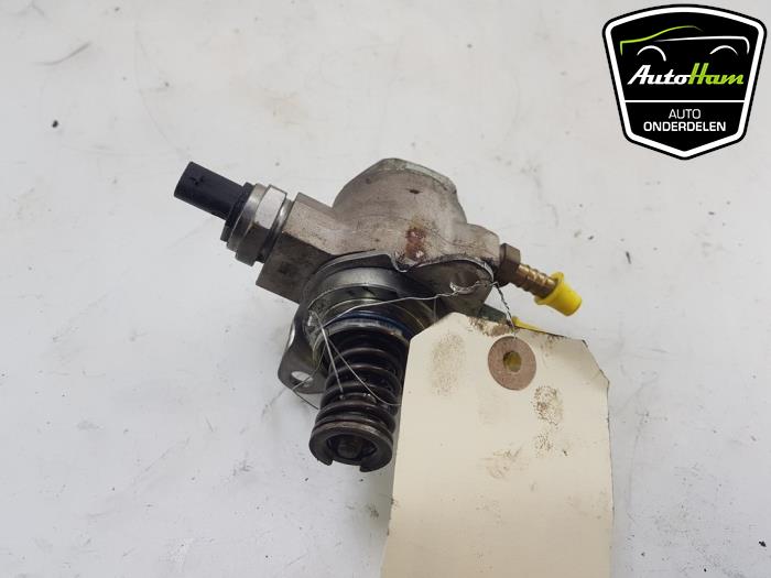 Mechanical fuel pump from a Volkswagen Polo V (6R) 1.2 TSI 2010