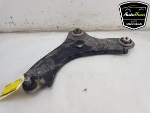 Used Front wishbone, left Renault Clio V (RJAB) 1.6 E-Tech 145 16V Price € 60,00 Margin scheme offered by AutoHam