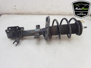 Used Front shock absorber, right Renault Clio V (RJAB) 1.6 E-Tech 145 16V Price € 125,00 Margin scheme offered by AutoHam