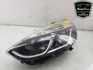 Used Headlight, left Renault Clio IV Estate/Grandtour (7R) 0.9 Energy TCE 12V Price € 95,00 Margin scheme offered by AutoHam