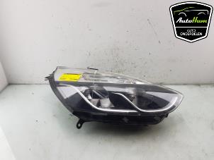 Used Headlight, right Renault Clio IV Estate/Grandtour (7R) 0.9 Energy TCE 12V Price € 95,00 Margin scheme offered by AutoHam
