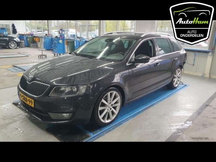 Silnik z Skoda Octavia Combi (5EAC) 2.0 TDI GreenTec 16V 2013