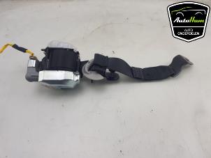 Usagé Ceinture de sécurité arrière gauche Kia Stonic (YB) 1.0i T-GDi 12V Prix € 175,00 Règlement à la marge proposé par AutoHam