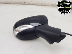 Used Wing mirror, right Renault Clio IV Estate/Grandtour (7R) 0.9 Energy TCE 12V Price € 35,00 Margin scheme offered by AutoHam