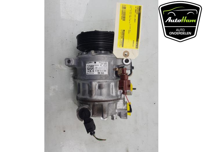 Air conditioning pump from a Volkswagen Caddy Cargo V (SBA/SBH) 2.0 TDI BlueMotionTechnology 2023