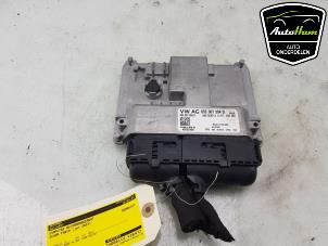 Usagé Calculateur moteur Skoda Fabia IV (PJ3) 1.0 TSI 12V Prix € 200,00 Règlement à la marge proposé par AutoHam