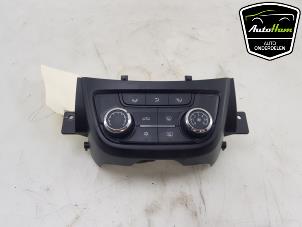 Begagnade Värmekontrollpanel Opel Zafira Tourer (P12) 2.0 CDTI 16V 170 Ecotec Pris € 50,00 Marginaltabell erbjuds av AutoHam