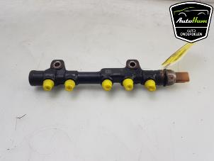 Used Fuel injector nozzle Opel Crossland/Crossland X 1.6 CDTi 100 Price € 50,00 Margin scheme offered by AutoHam