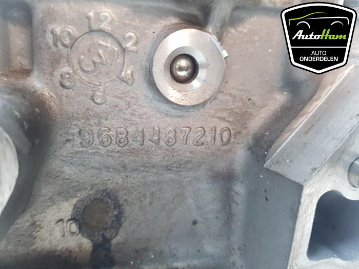 Cylinder head from a Ford Transit Connect (PJ2) 1.6 TDCi 16V 75 2014