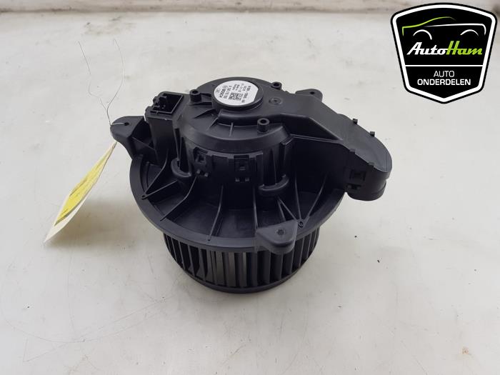 Heating and ventilation fan motor from a Ford Fiesta 7 1.0 EcoBoost 12V 100 2022