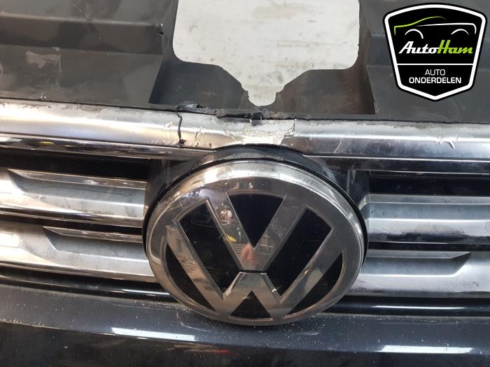 Zderzak przedni z Volkswagen Tiguan (AD1) 2.0 TDI 16V BlueMotion Techn.SCR 4Motion 2016