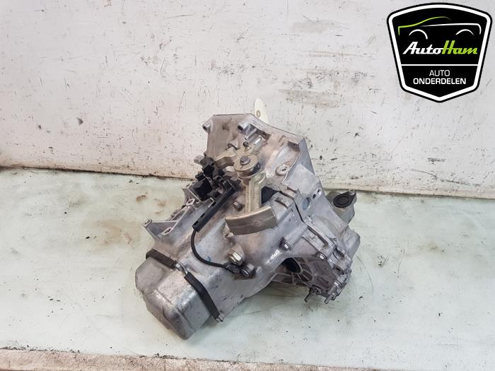 Gearbox from a Peugeot 208 II (UB/UH/UP) 1.2 Vti 12V PureTech 75 2022