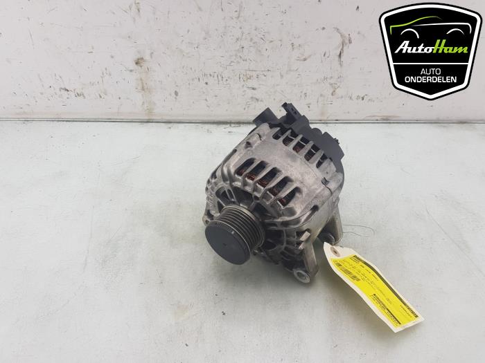 Begagnade Dynamo Peugeot 208 II (UB/UH/UP) 1.2 Vti 12V PureTech 75 Pris € 75,00 Marginaltabell erbjuds av AutoHam