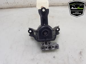Usagé Support moteur Kia Picanto (JA) 1.2 CVVT 16V Prix € 30,00 Règlement à la marge proposé par AutoHam