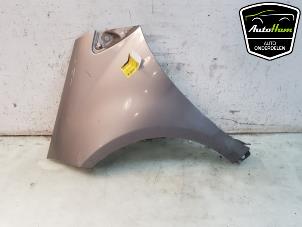 Used Front wing, left Mercedes A (W169) 1.7 A-170 Price € 100,00 Margin scheme offered by AutoHam