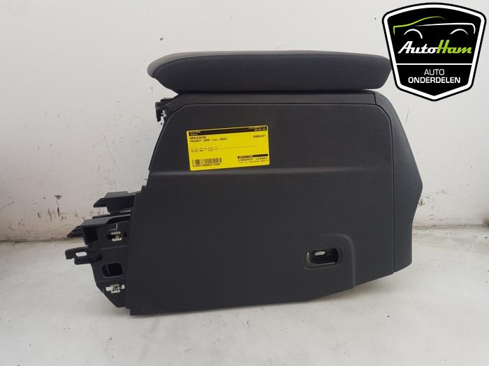 Używane Podlokietnik Peugeot 2008 (UD/UK/UR/US/UX) 1.2 VTi 12V PureTech 100 Cena € 45,00 Procedura marży oferowane przez AutoHam