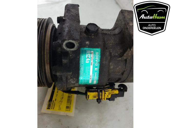 Air conditioning pump from a Peugeot 206 SW (2E/K) 1.4 16V 2006
