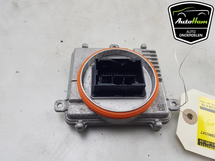 Używane Modułowy reflektor LED Seat Tarraco 1.5 TSI ACT 16V Cena € 100,00 Procedura marży oferowane przez AutoHam