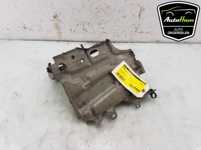 Begagnade Batterilåda Peugeot 108 1.0 12V Pris € 10,00 Marginaltabell erbjuds av AutoHam