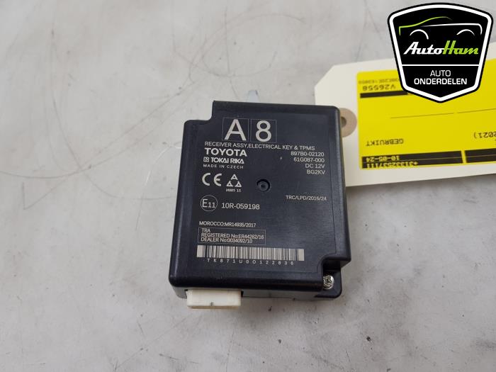 Używane Keyless Entry-Antena Toyota Corolla Touring Sport (E21/EH1) 1.8 16V Hybrid Cena € 20,00 Procedura marży oferowane przez AutoHam
