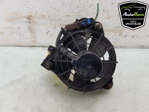 Usagé Ventilateur Renault Twingo III (AH) 1.0 SCe 70 12V Prix € 35,00 Règlement à la marge proposé par AutoHam