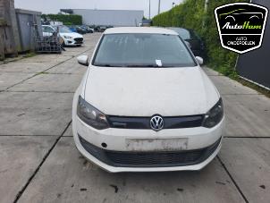Used Front bumper Volkswagen Polo V (6R) 1.2 TDI 12V BlueMotion Price € 1.600,00 Margin scheme offered by AutoHam