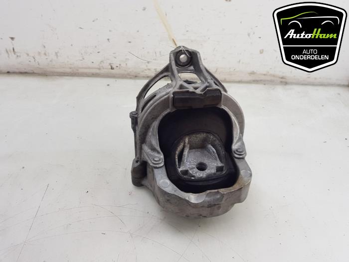 Used Engine mount Audi Q8 (4MN) 3.0 V6 24V 50 TDI Mild Hybrid Quattro Price € 75,00 Margin scheme offered by AutoHam