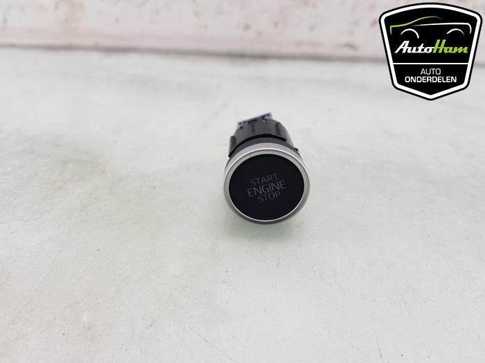 Używane Przelacznik Start/Stop Seat Leon (KLB) 1.0 eTSI 12V Cena € 20,00 Procedura marży oferowane przez AutoHam