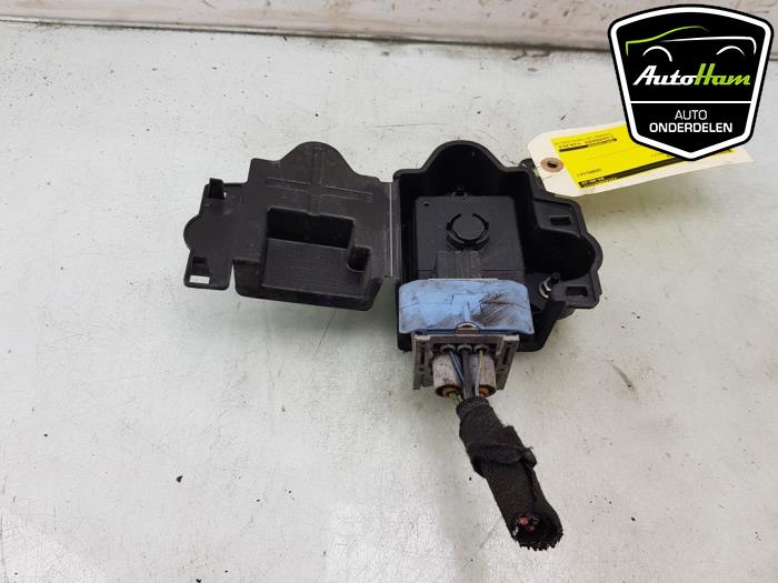 Used Start/Stop computer Opel Crossland (X) 1.2 Turbo 12V Euro 6 Price € 40,00 Margin scheme offered by AutoHam