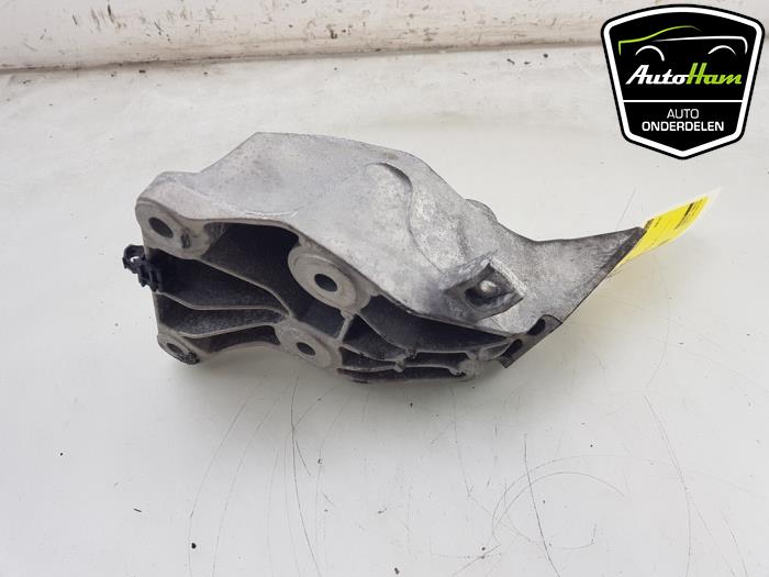 Used Engine mount BMW X5 (F15) xDrive 40e PHEV 2.0 Price € 15,00 Margin scheme offered by AutoHam